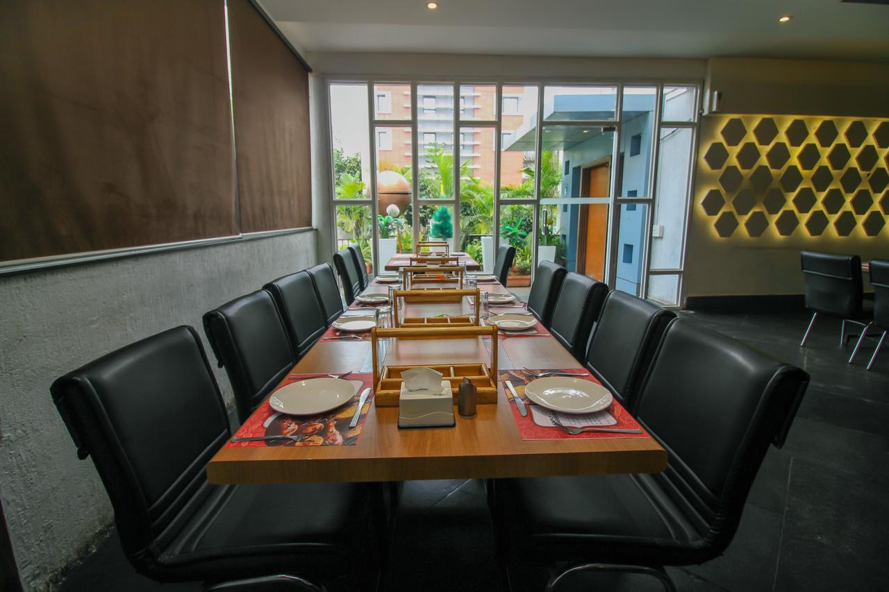 Oyo 24197 Saptaruchi Hotell Pimpri-Chinchwad Exteriör bild