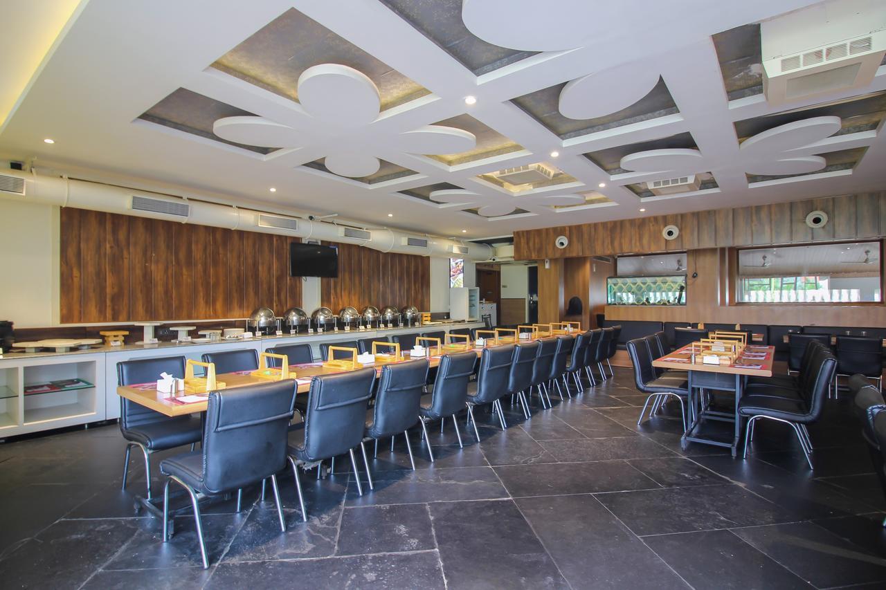Oyo 24197 Saptaruchi Hotell Pimpri-Chinchwad Exteriör bild