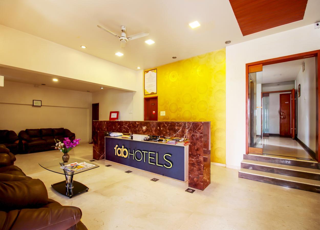 Oyo 24197 Saptaruchi Hotell Pimpri-Chinchwad Exteriör bild
