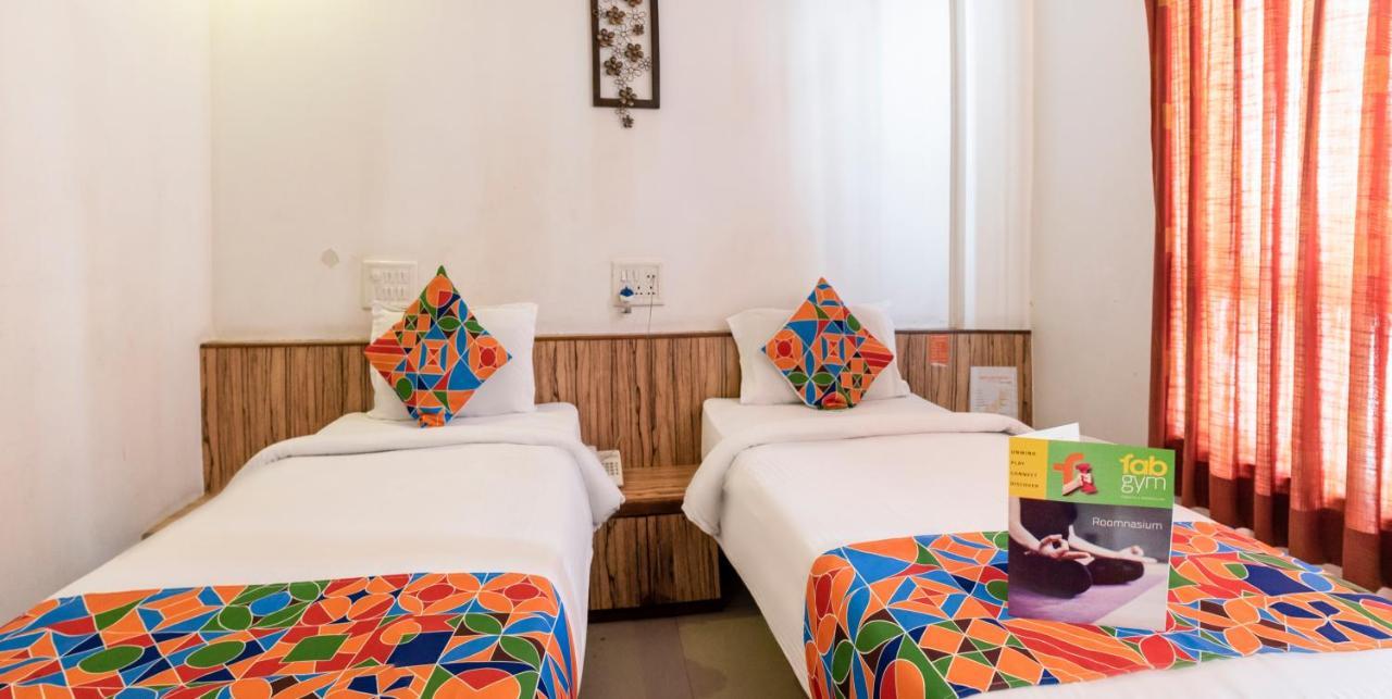 Oyo 24197 Saptaruchi Hotell Pimpri-Chinchwad Exteriör bild