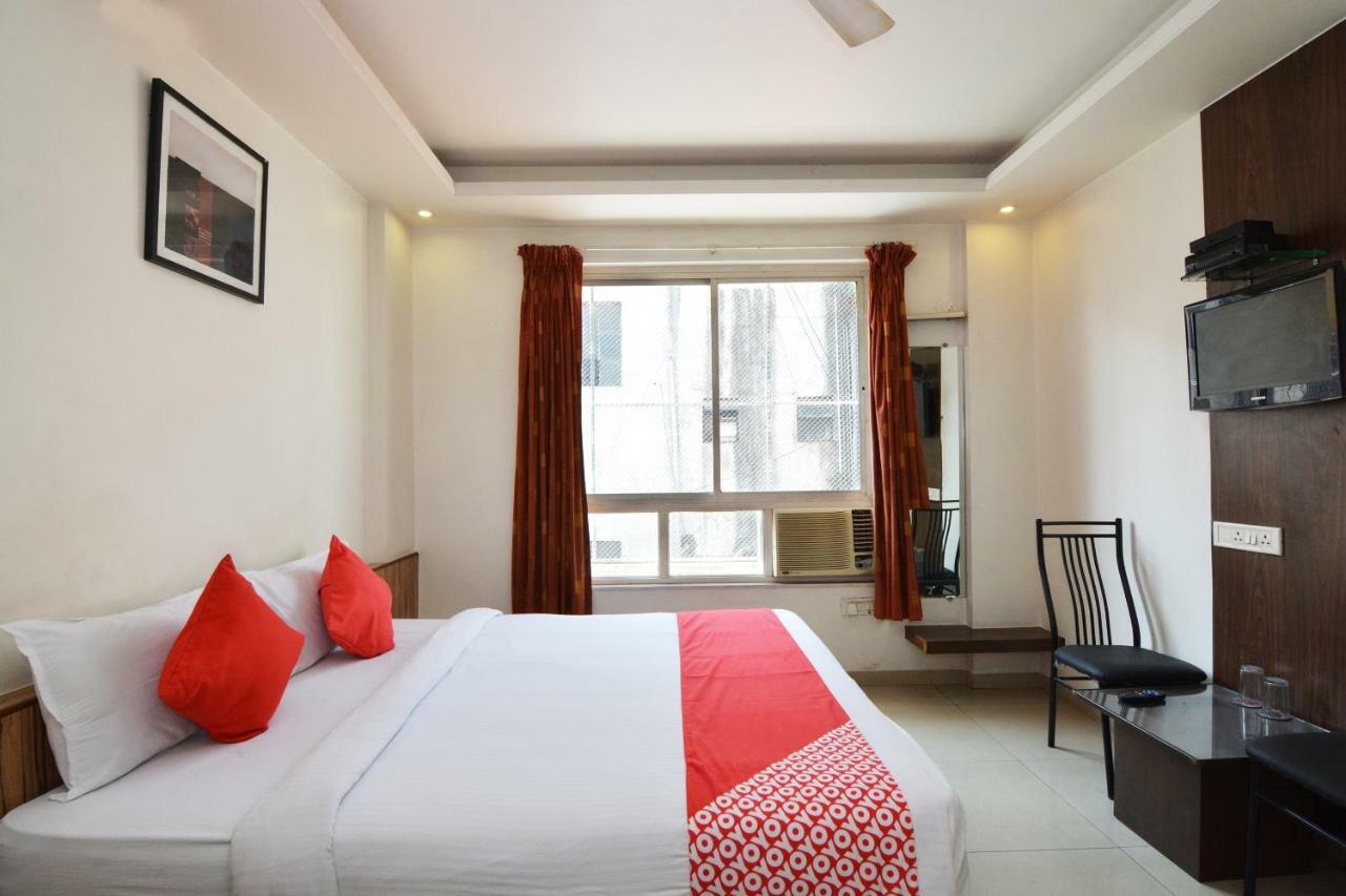 Oyo 24197 Saptaruchi Hotell Pimpri-Chinchwad Exteriör bild